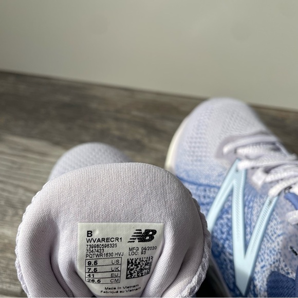 New Balance Women Fresh Foam Evare Running Shoe in Purple size 9.5 - Picture 8 of 11